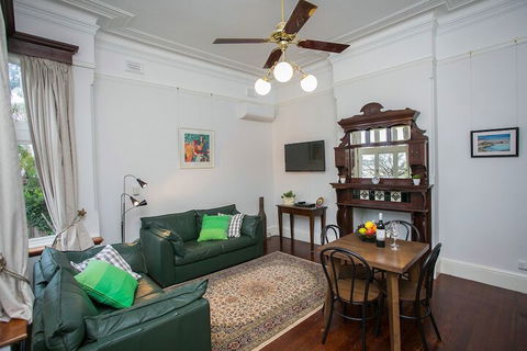 Danum House B & B - Accommodation Cairns 5
