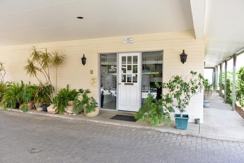 Pioneer Motel - Accommodation Cairns 6