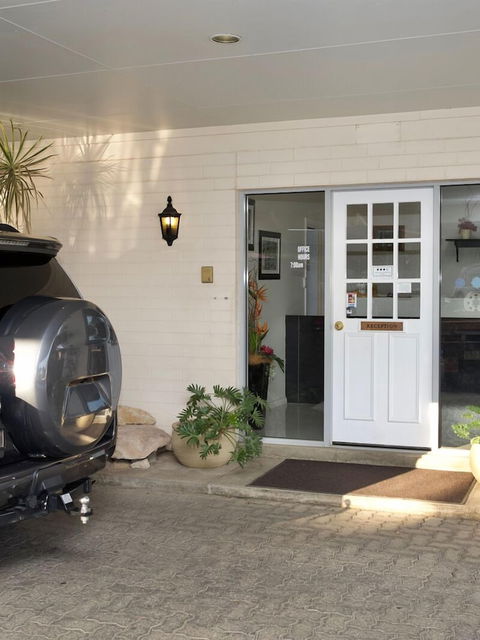 Pioneer Motel - Accommodation Cairns 1