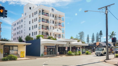 Aegean Apartments - Accommodation Cairns 0