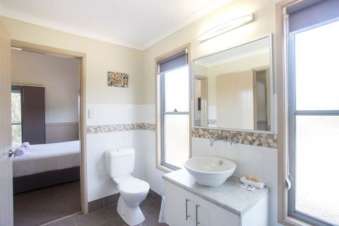 Halifax Holiday Park - Accommodation Cairns 7