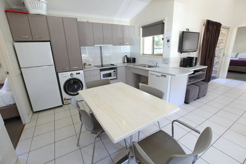 Halifax Holiday Park - Accommodation Cairns 5