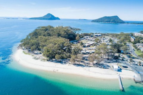 Halifax Holiday Park - Accommodation Cairns 0