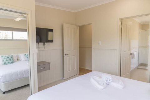 Halifax Holiday Park - Accommodation Cairns 4