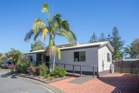 Halifax Holiday Park - Accommodation Cairns 2