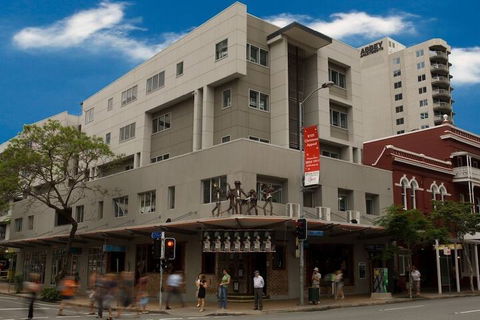 Base Backpackers Brisbane Uptown Hostel - Accommodation Cairns 1