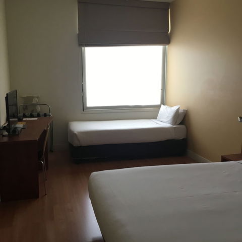 Ramada Encore Dandenong - Accommodation Cairns 4