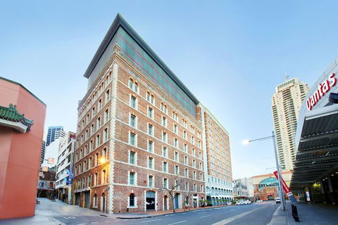Holiday Inn Darling Harbour, An IHG Hotel - Accommodation Cairns 1
