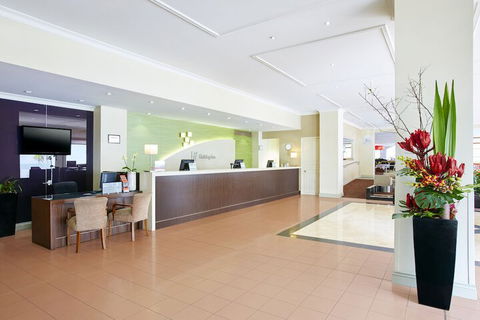 Holiday Inn Darling Harbour, An IHG Hotel - Accommodation Cairns 6