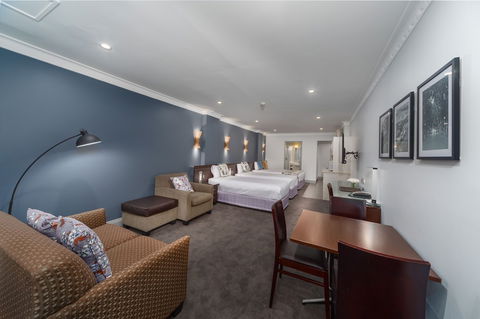 Hyde Park Inn - Accommodation Cairns 5