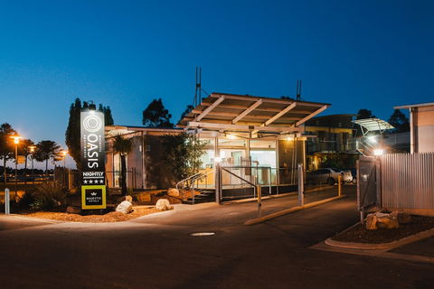 Majestic Oasis Apartments - Accommodation Cairns 0