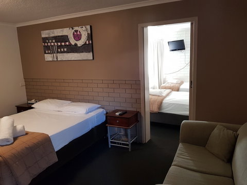 Centrepoint Motor Inn - Accommodation Cairns 6