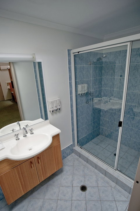 Centrepoint Motor Inn - Accommodation Cairns 4