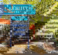 Quality Hotel Manor - Accommodation Cairns
