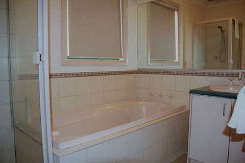 Mount Waverley Townhouses - Accommodation Cairns 4