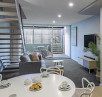 Oaks Nelson Bay Lure Suites - Accommodation Cairns