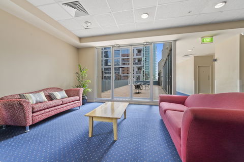 YEHS Hotel Melbourne CBD - Accommodation Cairns 1