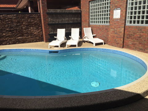 Hotel Bruce County - Accommodation Cairns 2