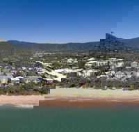 On the Beach Holiday Apartments - Accommodation Cairns