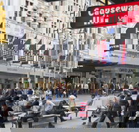 Causeway Inn On The Mall - Accommodation Cairns