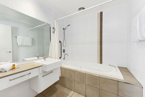 Flynns Beach Resort - Accommodation Cairns 6