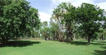 Territory Manor Motel & Caravan Park - Accommodation Cairns 5