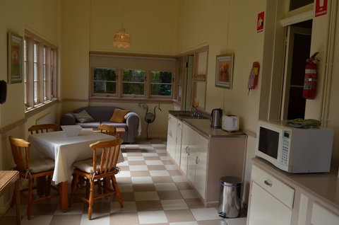 The Old Parkes Convent - Accommodation Cairns 5