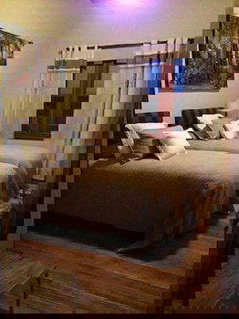 Redwing Shearer's Quarters - Accommodation Cairns 5