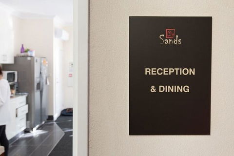 Lily Sands Inn - Accommodation Cairns 1