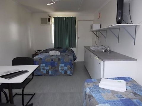Oakridge Motel Tourist Park - Accommodation Cairns 4