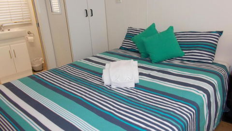 Oakridge Motel Tourist Park - Accommodation Cairns 2