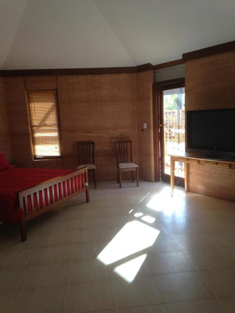 The Folly - Accommodation Cairns 2