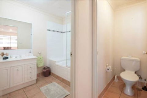 Huntington Villas - Accommodation Cairns 2