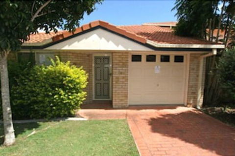 Huntington Villas - Accommodation Cairns 0