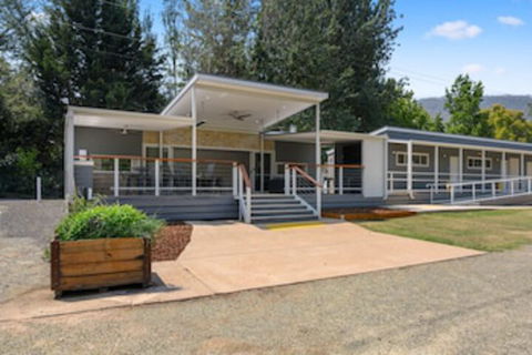 Bright Riverside Holiday Park - Accommodation Cairns 0