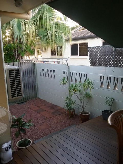 A City Retreat 2BR Apartment Reid Park Townsville - Accommodation Cairns 3