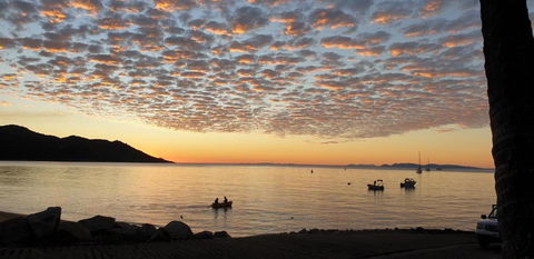 A City Retreat 2BR Apartment Reid Park Townsville - Accommodation Cairns 1