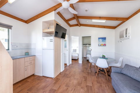 BIG4 Breeze Holiday Parks - Bargara - Accommodation Cairns 0