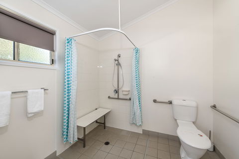 BIG4 Breeze Holiday Parks - Bargara - Accommodation Cairns 1