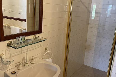 CBC Bed & Breakfast & Cafe - Accommodation Cairns 7