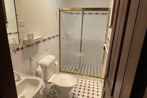 CBC Bed & Breakfast & Cafe - Accommodation Cairns 5