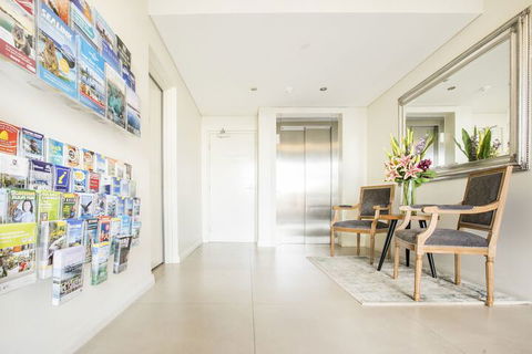 Zappeion Apartments - Accommodation Cairns 3