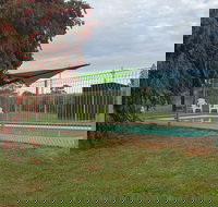 Sea Lake Motel - Accommodation Cairns