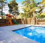 Beach House Apartments - Accommodation Cairns