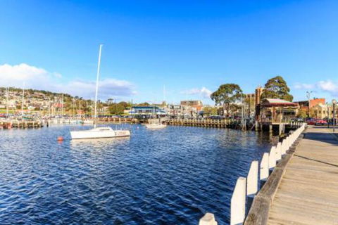 Bellerive Marina View Apartments NO 27 - Accommodation Cairns 5