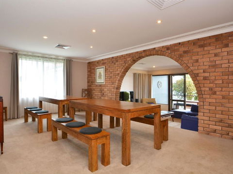 The House On The Lake At Fishing Point Lake Macquarie Honestly Put The Line In & Catch Fish - Accommodation Cairns 5