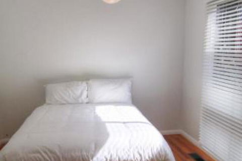 Beach Haven Poolside - Accommodation Cairns 3