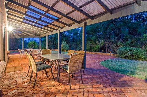 Yallingup Pet Friendly Bush Retreat - Accommodation Cairns 2