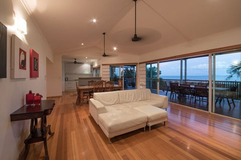 Bella Vista On Nara - Accommodation Cairns 5