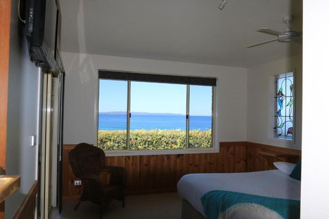 Bunkys By The Sea Holiday House - Accommodation Cairns 6